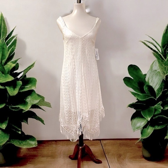 Trixxi white lace fringe dress - Picture 3 of 15